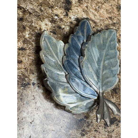 Vintage Silver Tone Three Leaf Green Blue Brooch Pin Enamel - Picture 2 of 6